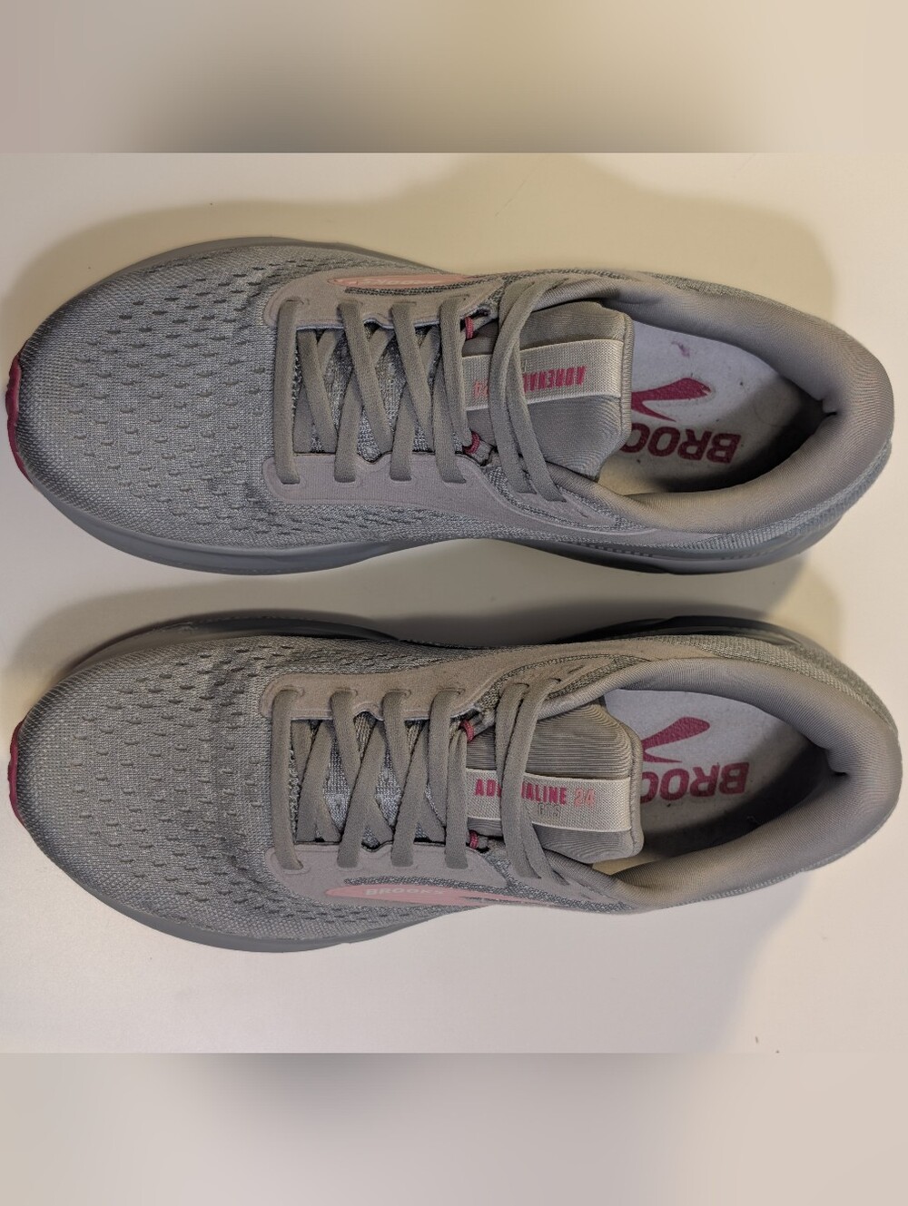 Brooks Adrenaline GTS 24 Gray Pink Running Shoes 9W - Picture 7 of 16